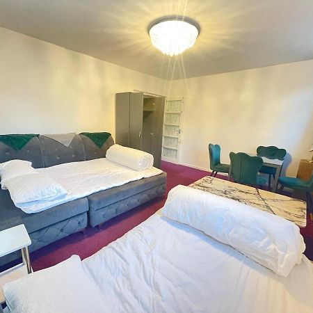Room With Shared Kitchen Лондон Екстер'єр фото