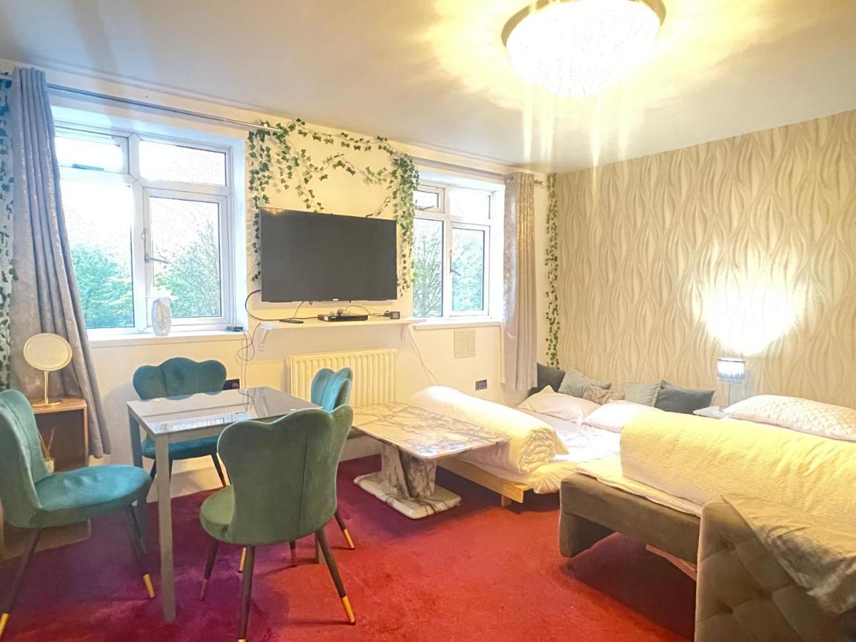 Room With Shared Kitchen Лондон Екстер'єр фото